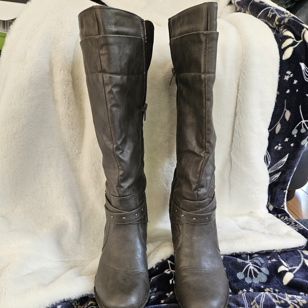 Elegant Brown Knee-High Boots